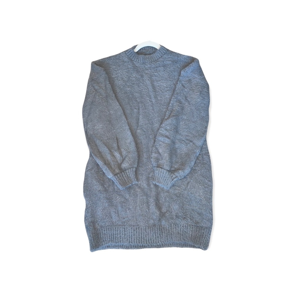 Grey Fuzzy Dress w/ Pockets!!
